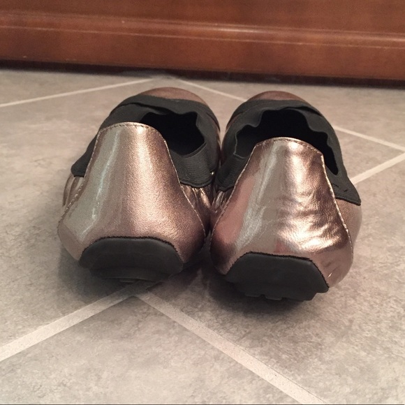 Adam Tucker by Me Too-Leather Flat-Pewter&Black 8 - Picture 6 of 8